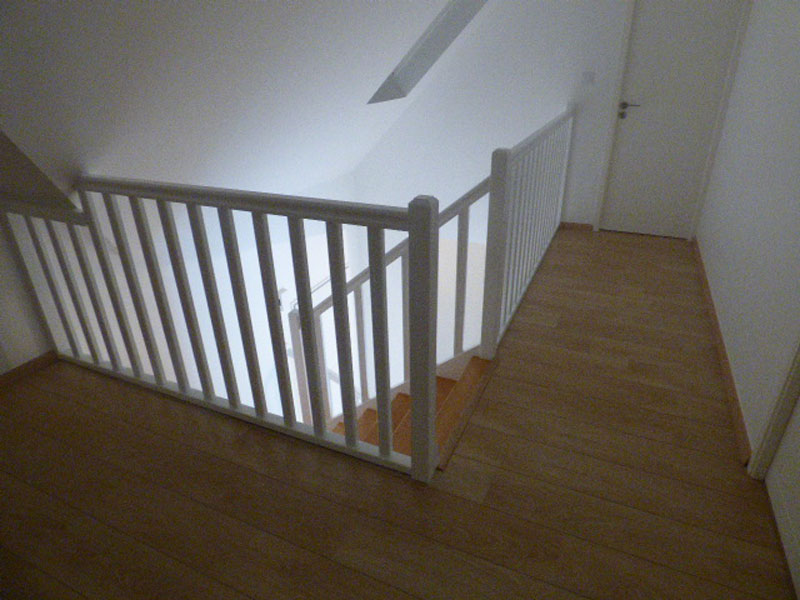 LOCTUDY escalier en peinture et vernis (5).jpg